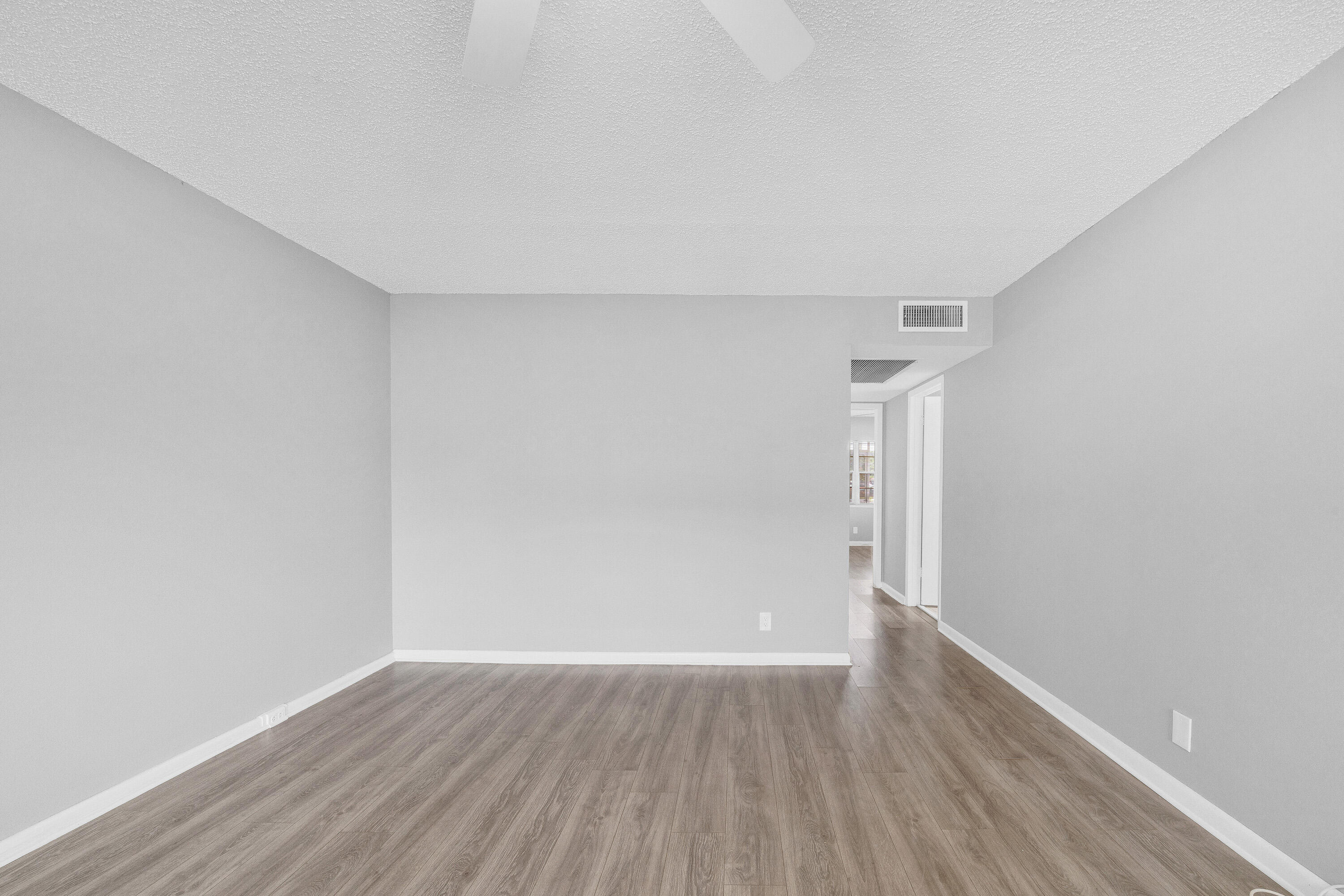 308 Fanshaw H, Unit 308 Boca Raton, FL 33434 - Photo 15 of 54 4 Living Area (2)