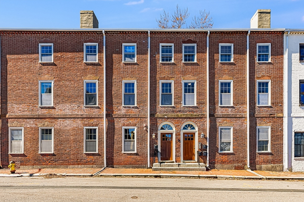 8 Union Street, Unit 1 Salem, MA 01970 - Photo 13 of 35