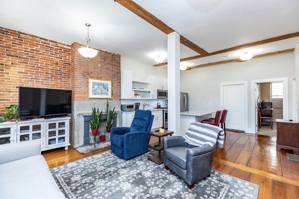 8 Union Street, Unit 1 Salem, MA 01970 - Photo 16 of 35