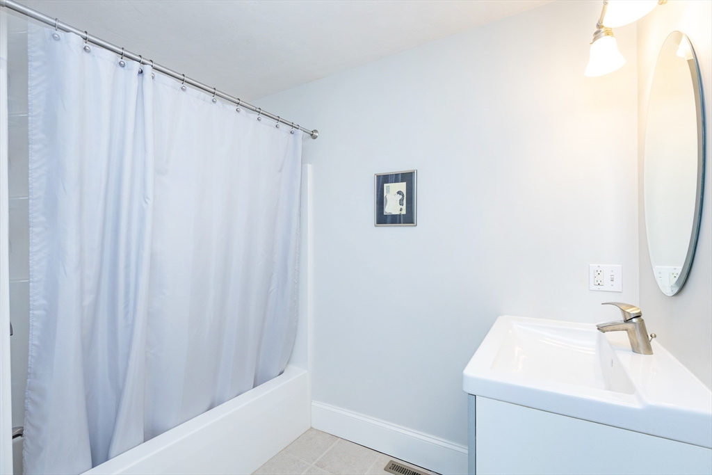 8 Union Street, Unit 1 Salem, MA 01970 - Photo 30 of 35