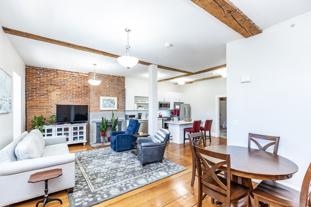 8 Union Street, Unit 1 Salem, MA 01970 - Photo 3 of 35