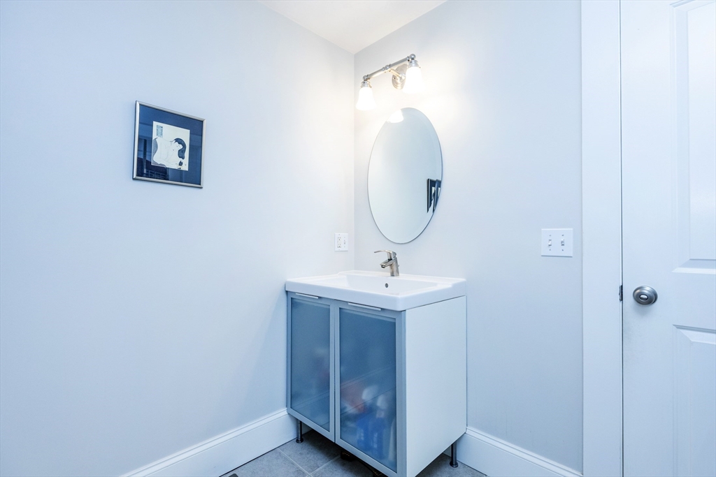 8 Union Street, Unit 1 Salem, MA 01970 - Photo 31 of 35