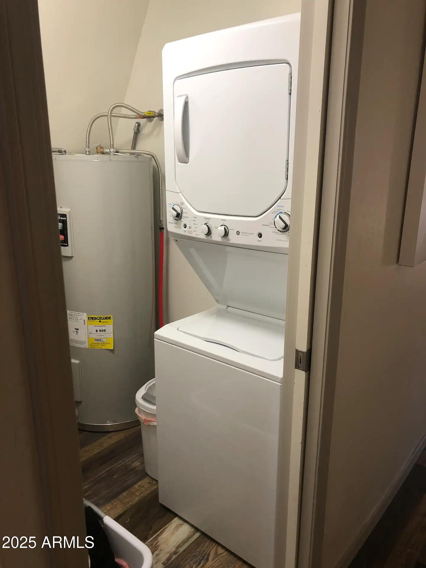 435 Southlake Road Lakeside, AZ 85929 - Photo 26 of 30 a bathroom with a toilet and a sink