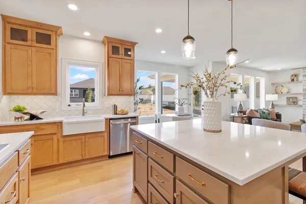 $630,000 | 2700 Northeast Crestview Street, Blue Springs, MO 64029