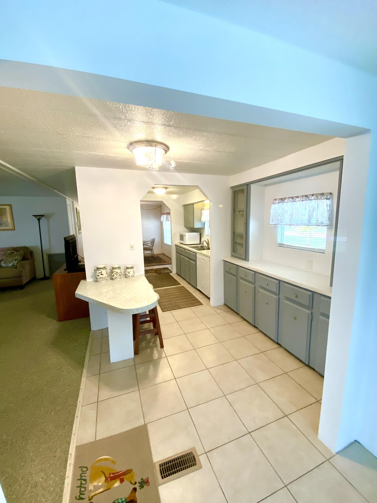 272 Camino Del Rio Port St. Lucie, FL 34952 - Photo 8 of 20 IMG_1464