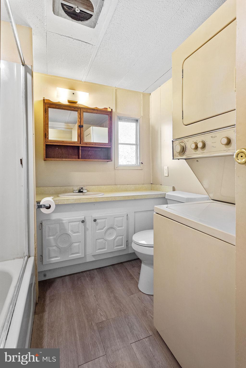 1 North Duke Street Dallastown, PA 17313 - Photo 7 of 31