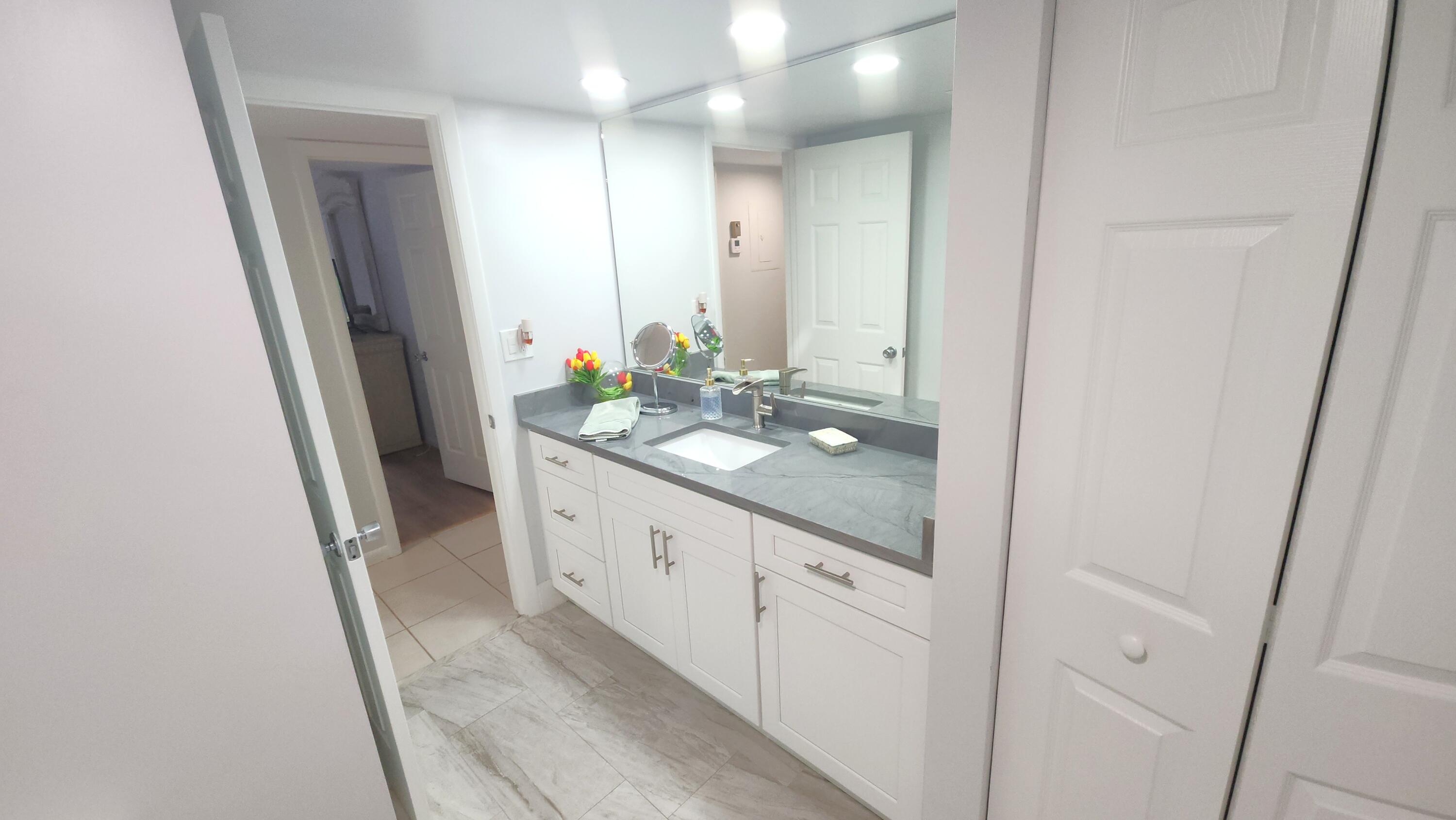 171 Deer Creek Boulevard, Unit 701 Deerfield Beach, FL 33442 - Photo 15 of 23