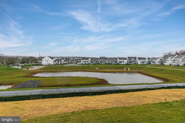 $1,900 | 941 941-basement Warlander Drive Southwest, Leesburg, VA 20175