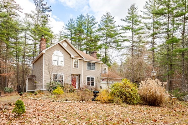 29 Valley Road Lunenburg, MA 01462 - Photo 1 of 41