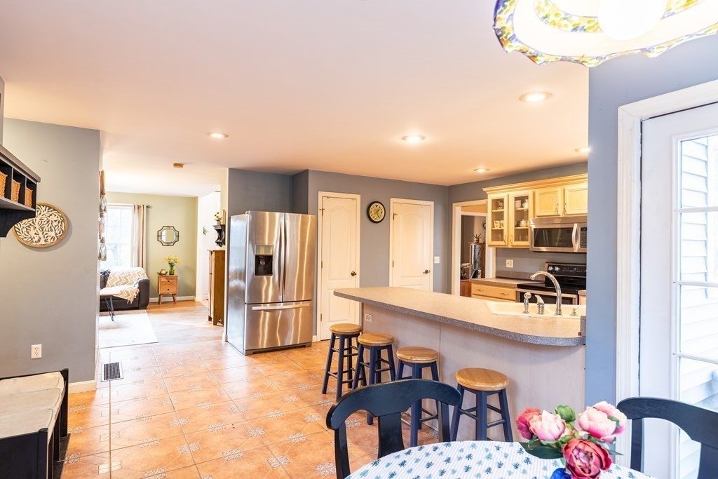 29 Valley Road Lunenburg, MA 01462 - Photo 21 of 41