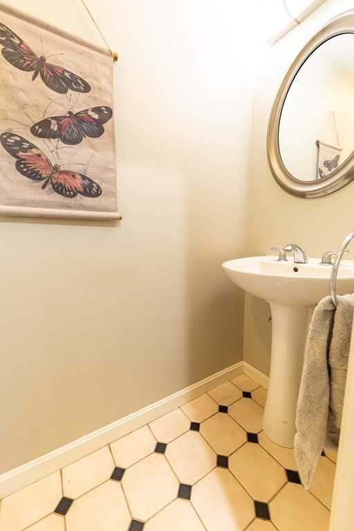 29 Valley Road Lunenburg, MA 01462 - Photo 23 of 41