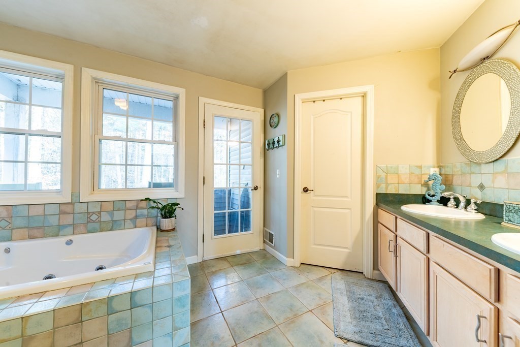 29 Valley Road Lunenburg, MA 01462 - Photo 39 of 41