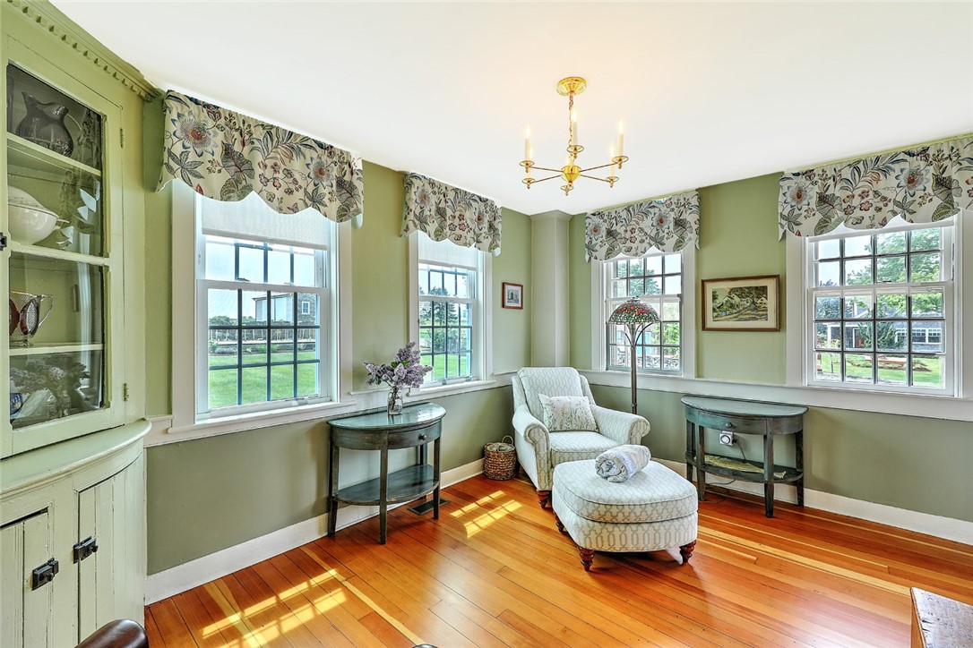 148 Fogland Road Tiverton, RI 02878 - Photo 11 of 35