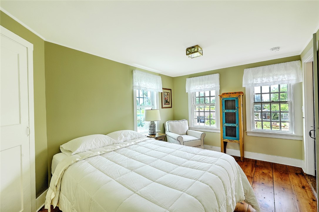 148 Fogland Road Tiverton, RI 02878 - Photo 24 of 35