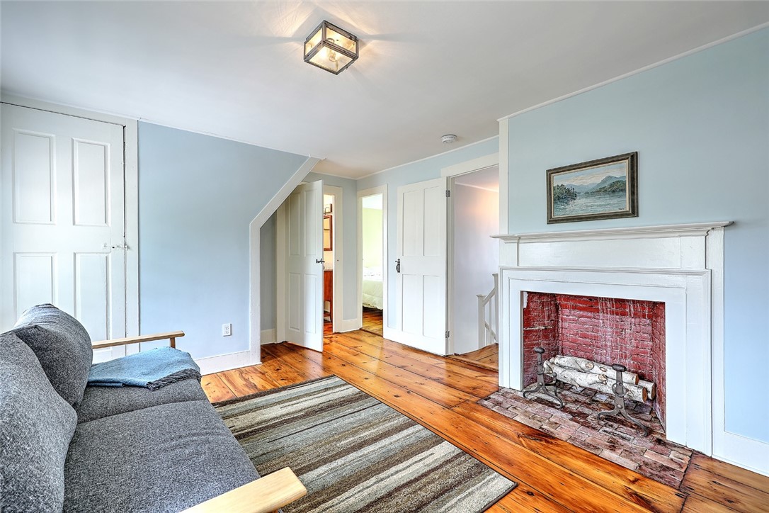 148 Fogland Road Tiverton, RI 02878 - Photo 27 of 35