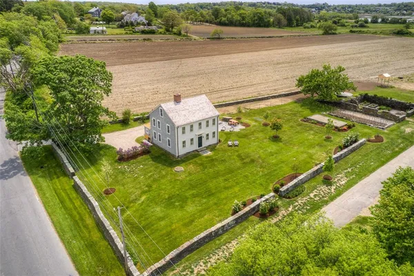 $3,990 | 148 Fogland Road, Tiverton, RI 02878