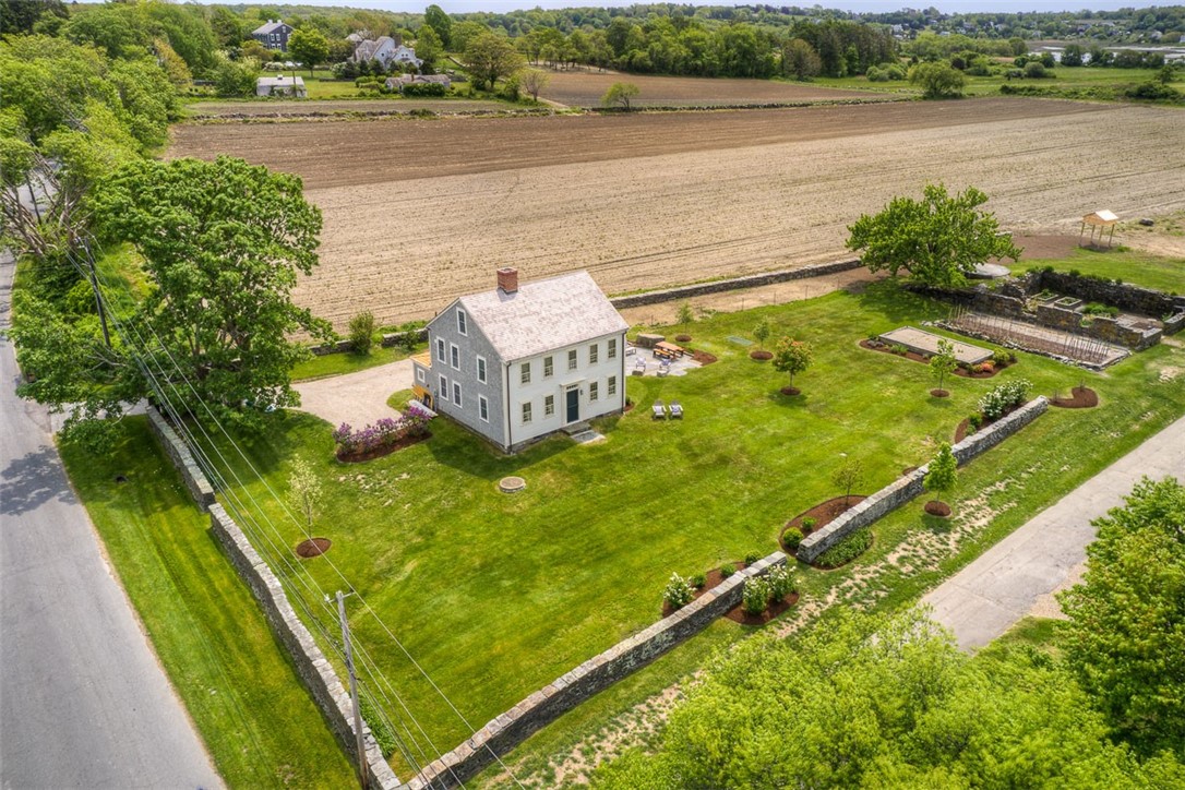 148 Fogland Road Tiverton, RI 02878 - Photo 3 of 35