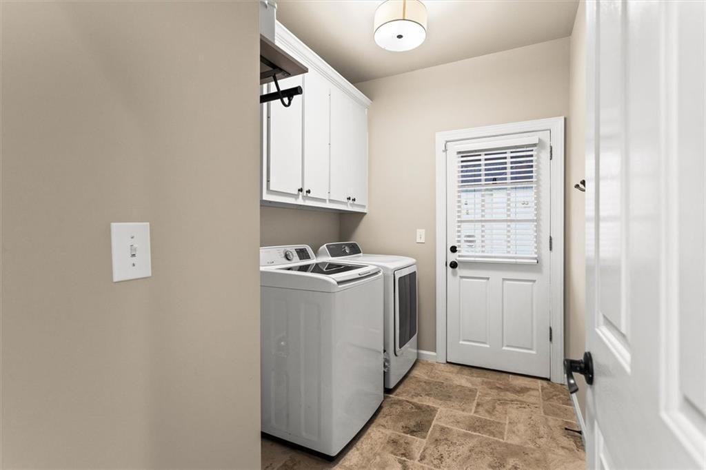 1326 Annapolis Way Grayson, GA 30017 - Photo 17 of 42