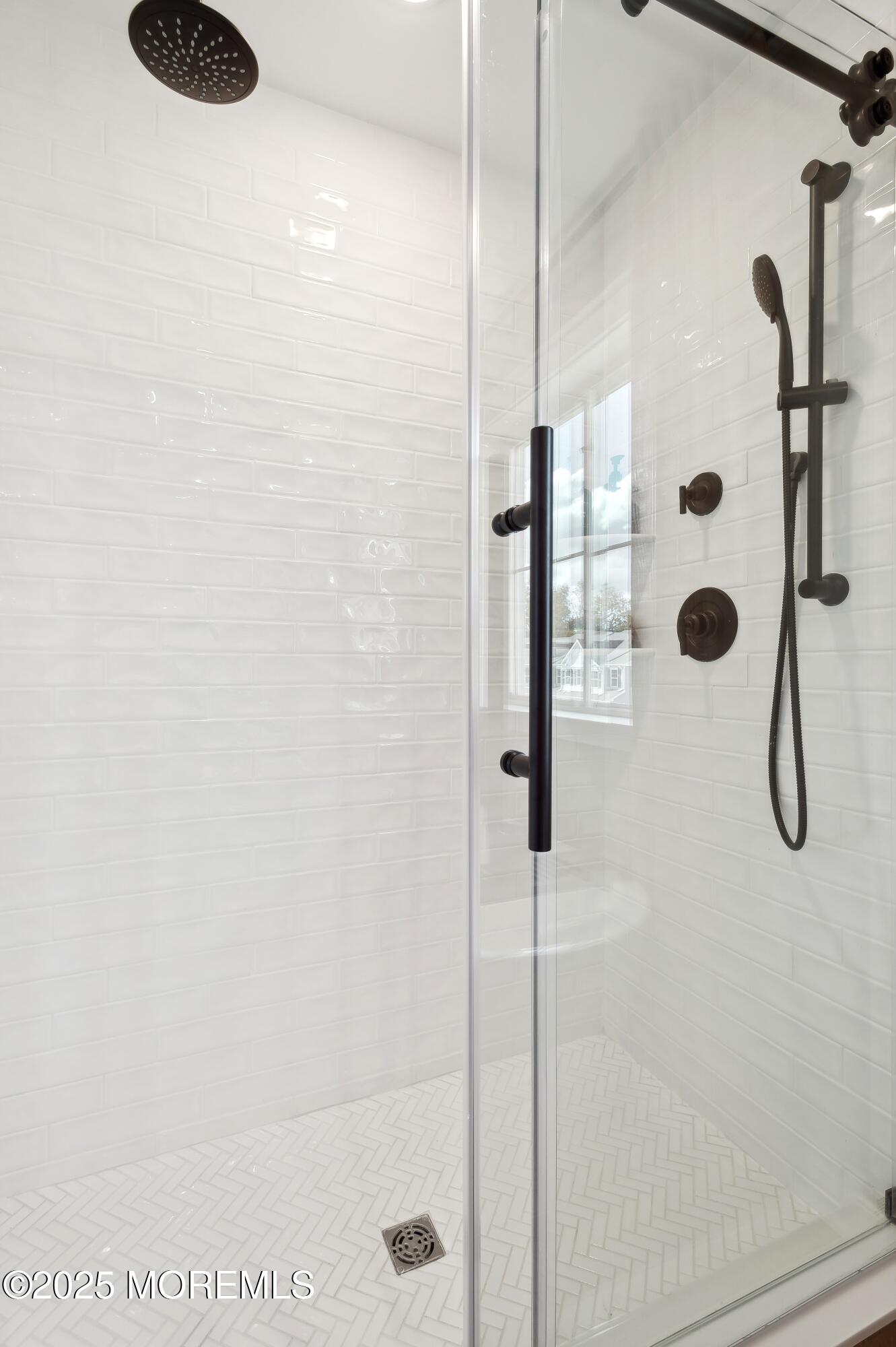 2013 Wander Lane, Unit 2003 Manalapan, NJ 07726 - Photo 11 of 40 Haverford Home Design