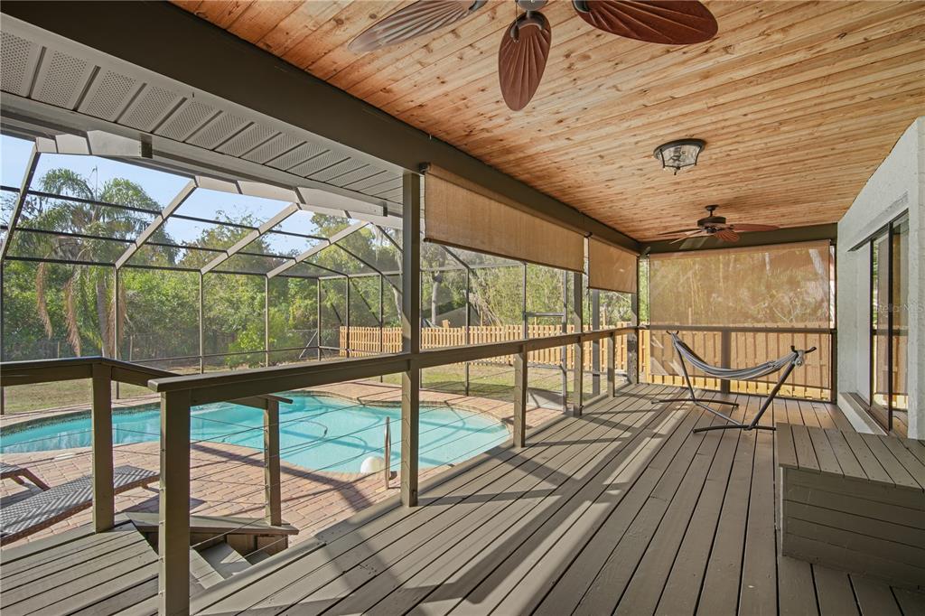 109 Holly Tree Lane Brandon, FL 33511 - Photo 27 of 31 a view of a balcony with wooden floor