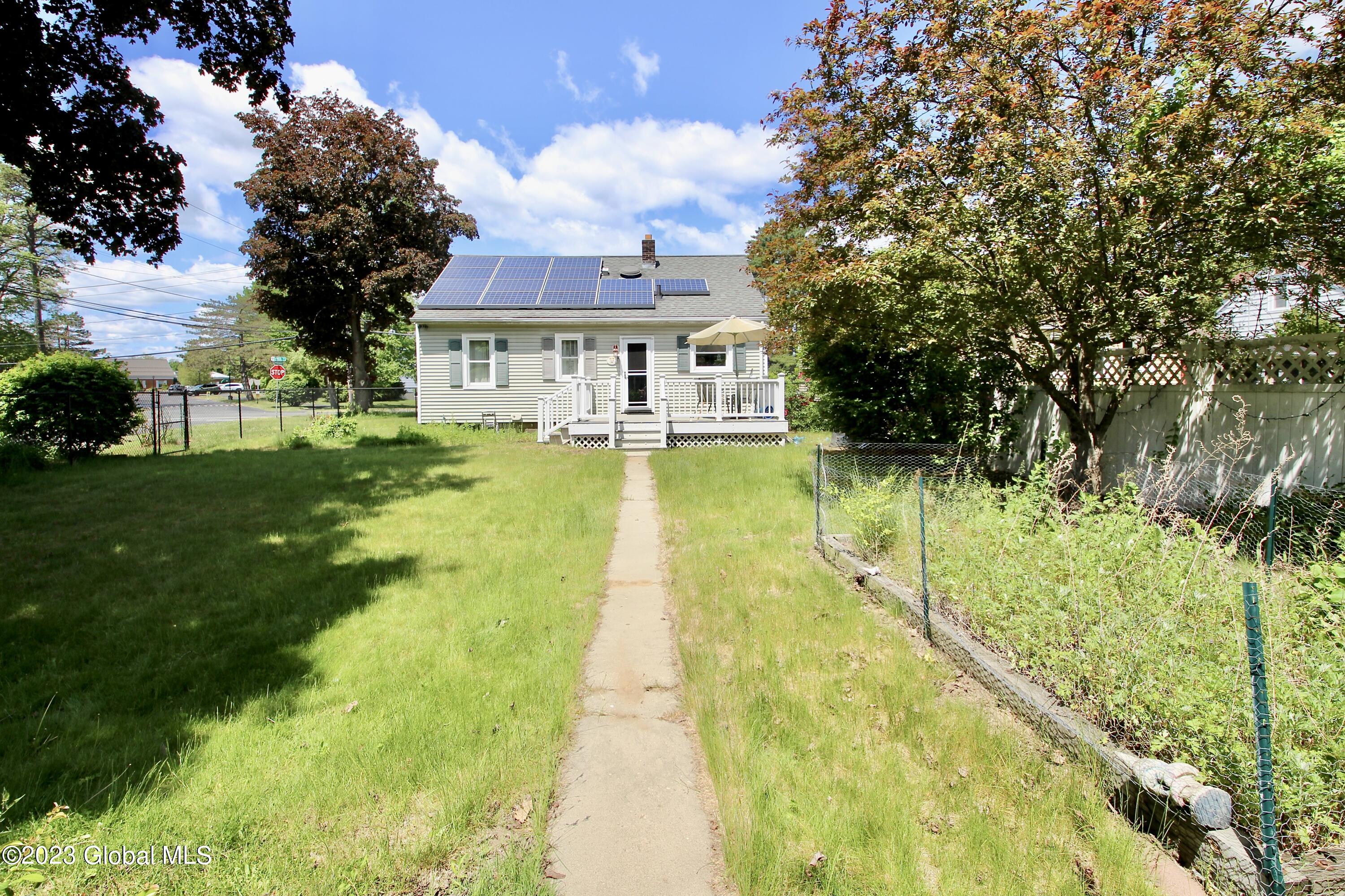 324 Kings Road Schenectady, NY 12304 - Photo 31 of 34 CE8BBC69-9197-410F-82B4-16895C368DF4_1_2