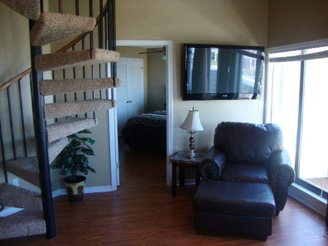 497 Plantation Road, Unit 1350 Gulf Shores, AL 36542 - Photo 9 of 12 Living room