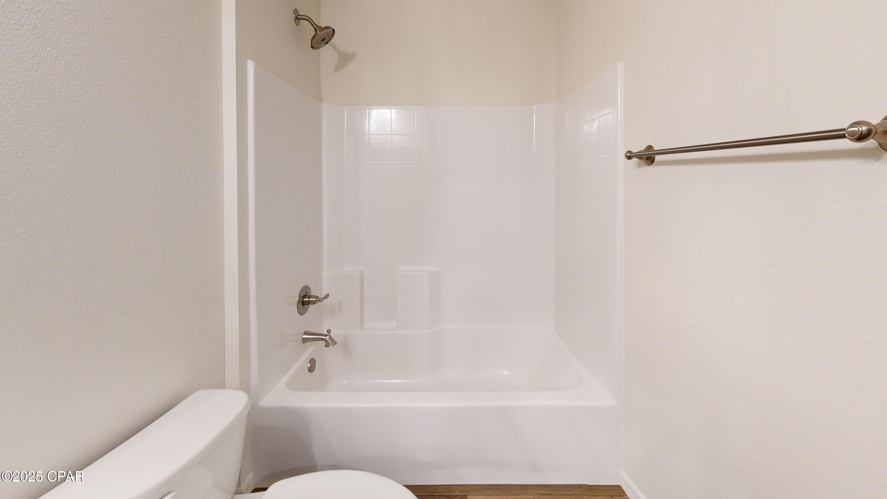 2225 Chase Street Chipley, FL 32428 - Photo 3 of 21