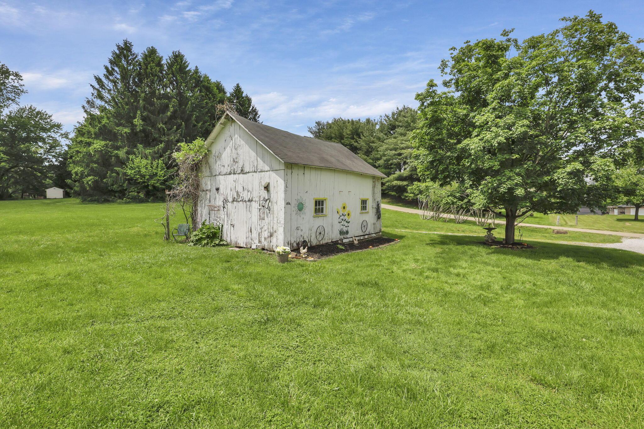 1625 Stringtown Road Northeast Lancaster, OH 43130 - Photo 48 of 61 Barn