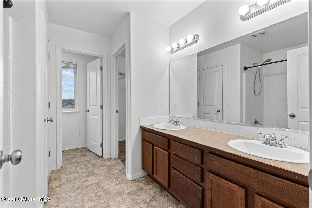 3483 West Lotze Loop Coeur D'Alene, ID 83815 - Photo 20 of 56 Roomy Master bathroom