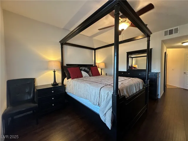 $2,350 | 860 Canterra Street, Unit 1036, Las Vegas, NV 89138