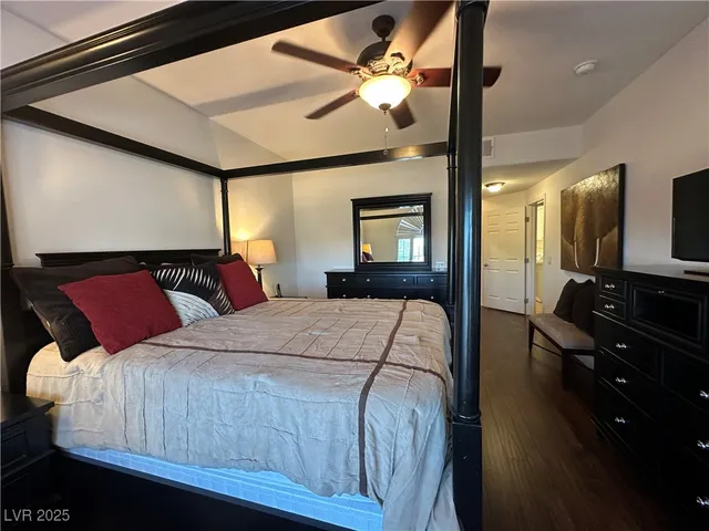 $2,350 | 860 Canterra Street, Unit 1036, Las Vegas, NV 89138