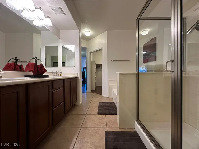 $2,350 | 860 Canterra Street, Unit 1036, Las Vegas, NV 89138