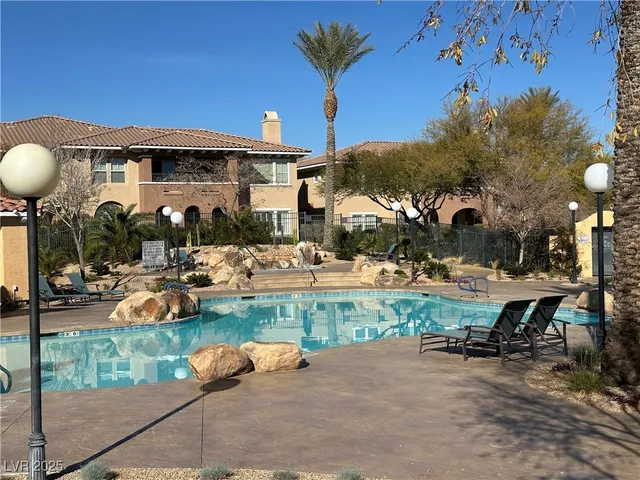 $2,350 | 860 Canterra Street, Unit 1036, Las Vegas, NV 89138