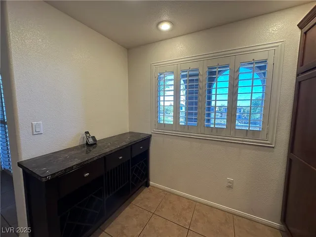 $2,350 | 860 Canterra Street, Unit 1036, Las Vegas, NV 89138
