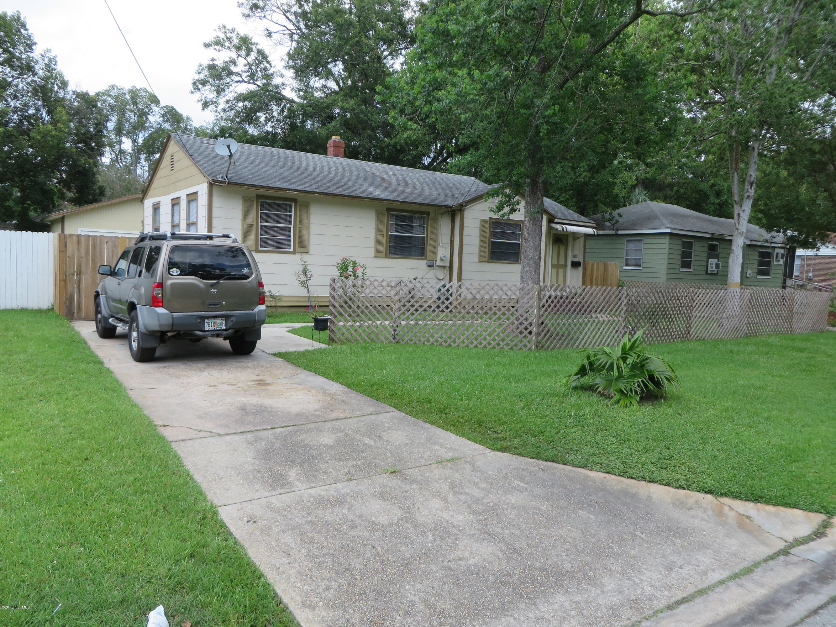 3355 Sheridan Road Jacksonville, FL 32207 - Photo 1 of 12 IMG_0137