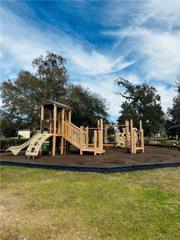 155 Wellington Place Brunswick, GA 31523 - Photo 34 of 36