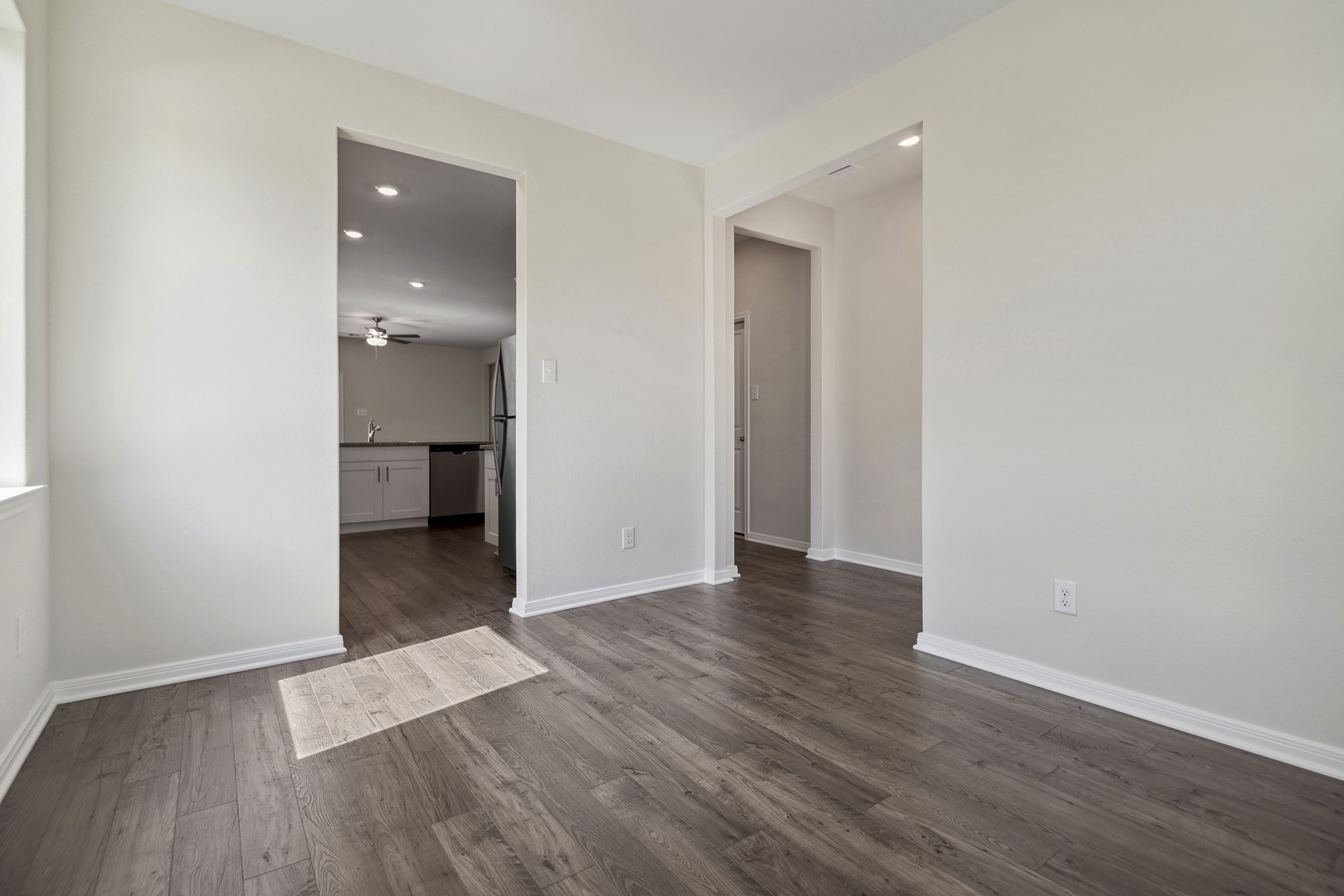 15463 Maple Ter Drive Conroe, TX 77303 - Photo 5 of 23