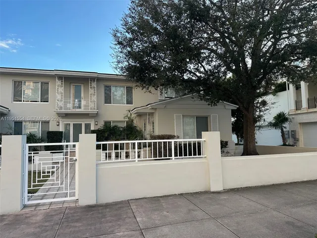 $2,250 | 738 Biltmore Way, Unit 6, Coral Gables, FL 33134