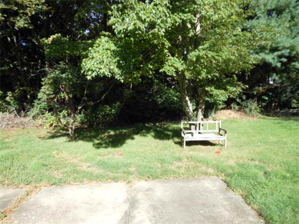 9 Lyndon Road Sharon, MA 02067 - Photo 3 of 16