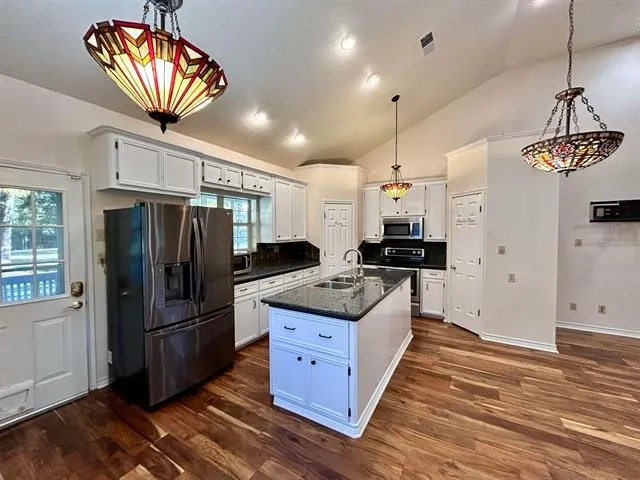 $365,000 | 19078 Highway 326, Sour Lake, TX 77659