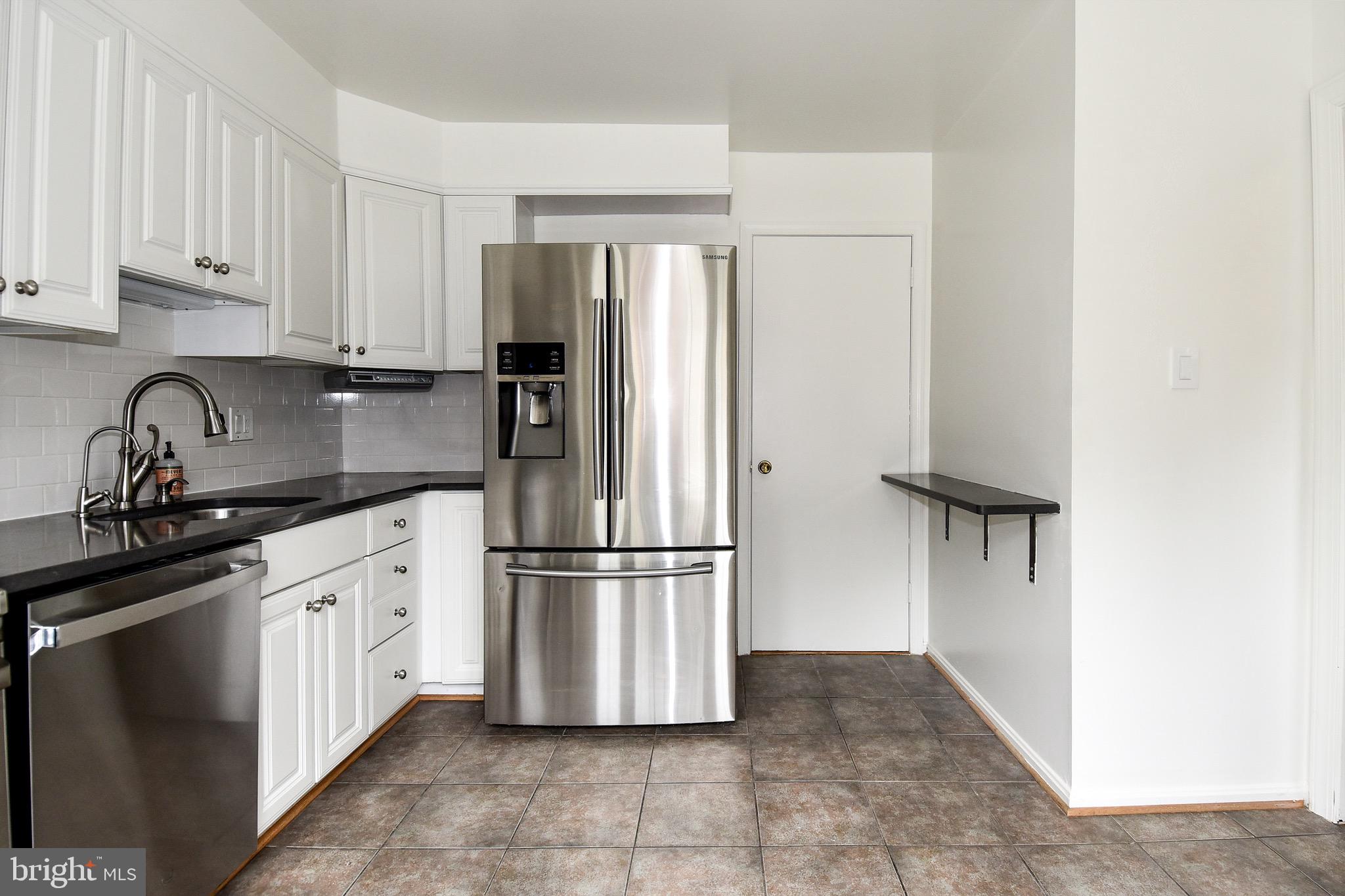 2113 Bucknell Terrace, Unit 50 Silver Spring, MD 20902 - Photo 14 of 37 Kitchen
