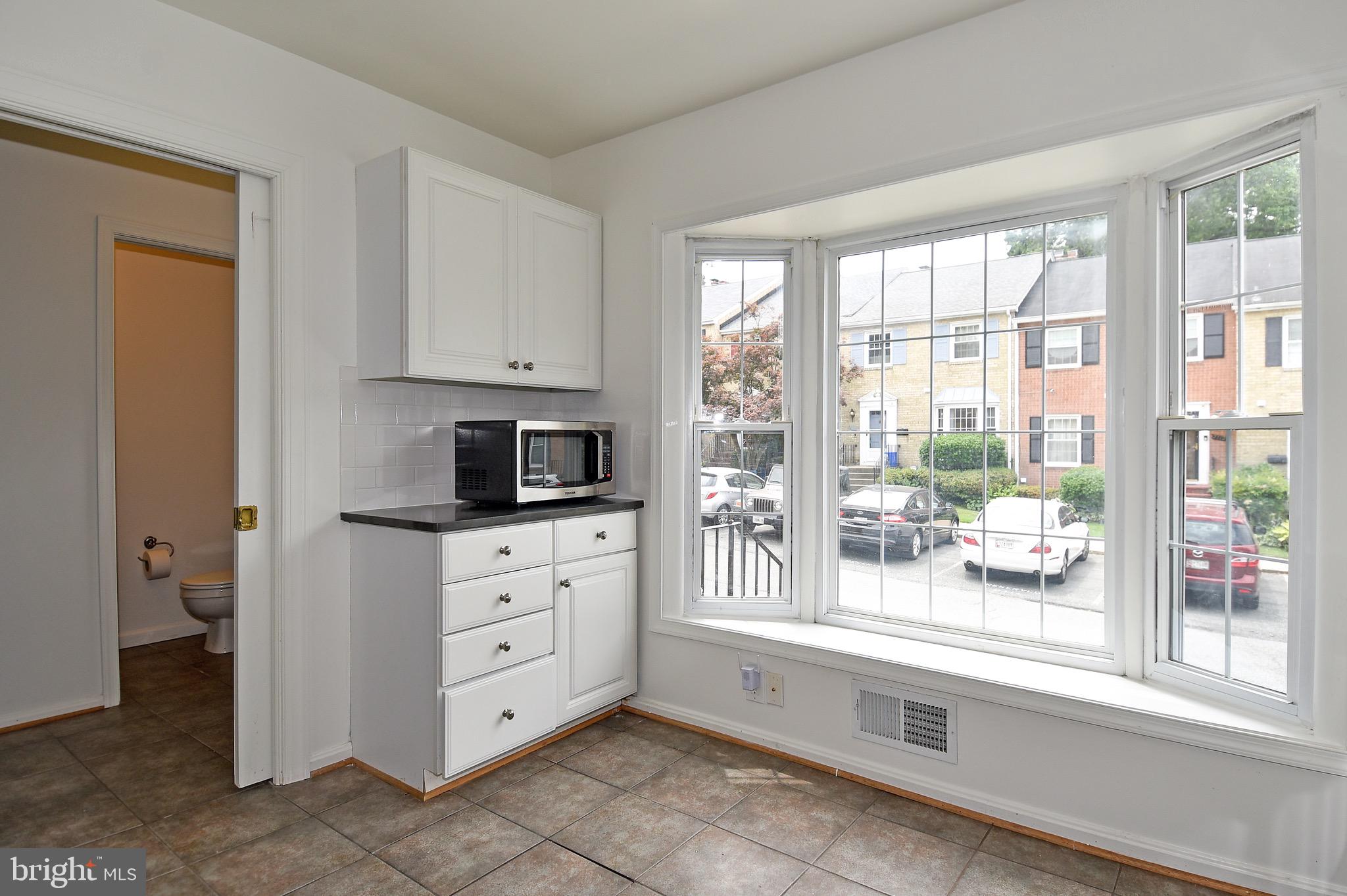2113 Bucknell Terrace, Unit 50 Silver Spring, MD 20902 - Photo 15 of 37 Kitchen