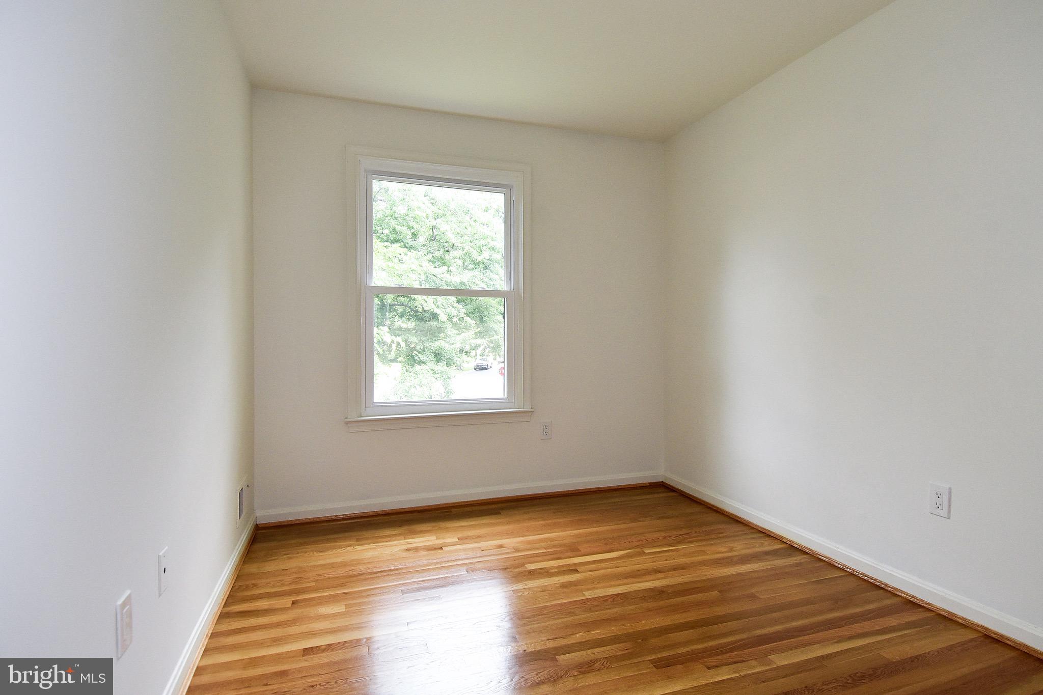 2113 Bucknell Terrace, Unit 50 Silver Spring, MD 20902 - Photo 22 of 37 Second Bedroom
