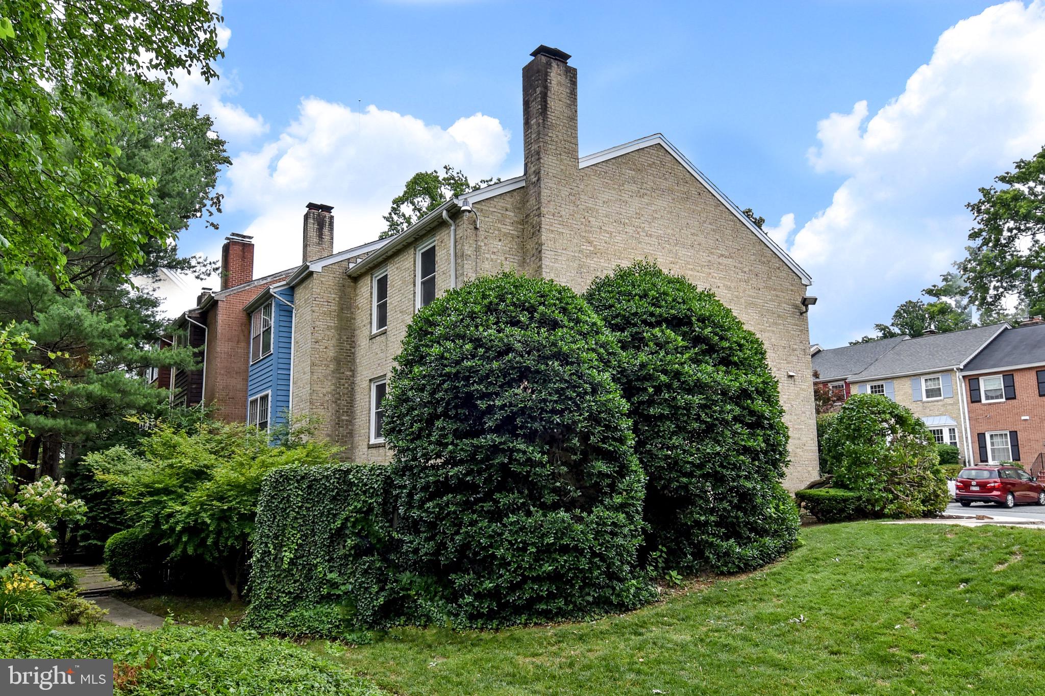 2113 Bucknell Terrace, Unit 50 Silver Spring, MD 20902 - Photo 37 of 37 Side Yard