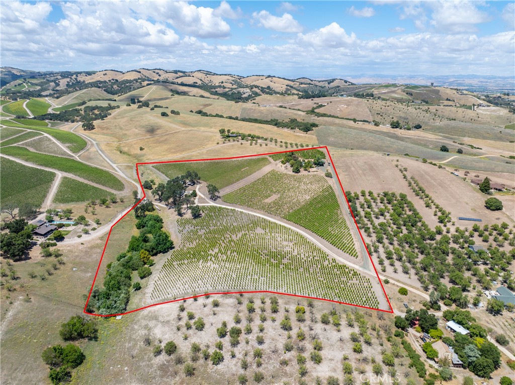 1618 Kiler Canyon Road Paso Robles, CA 93446 - Photo 8 of 62