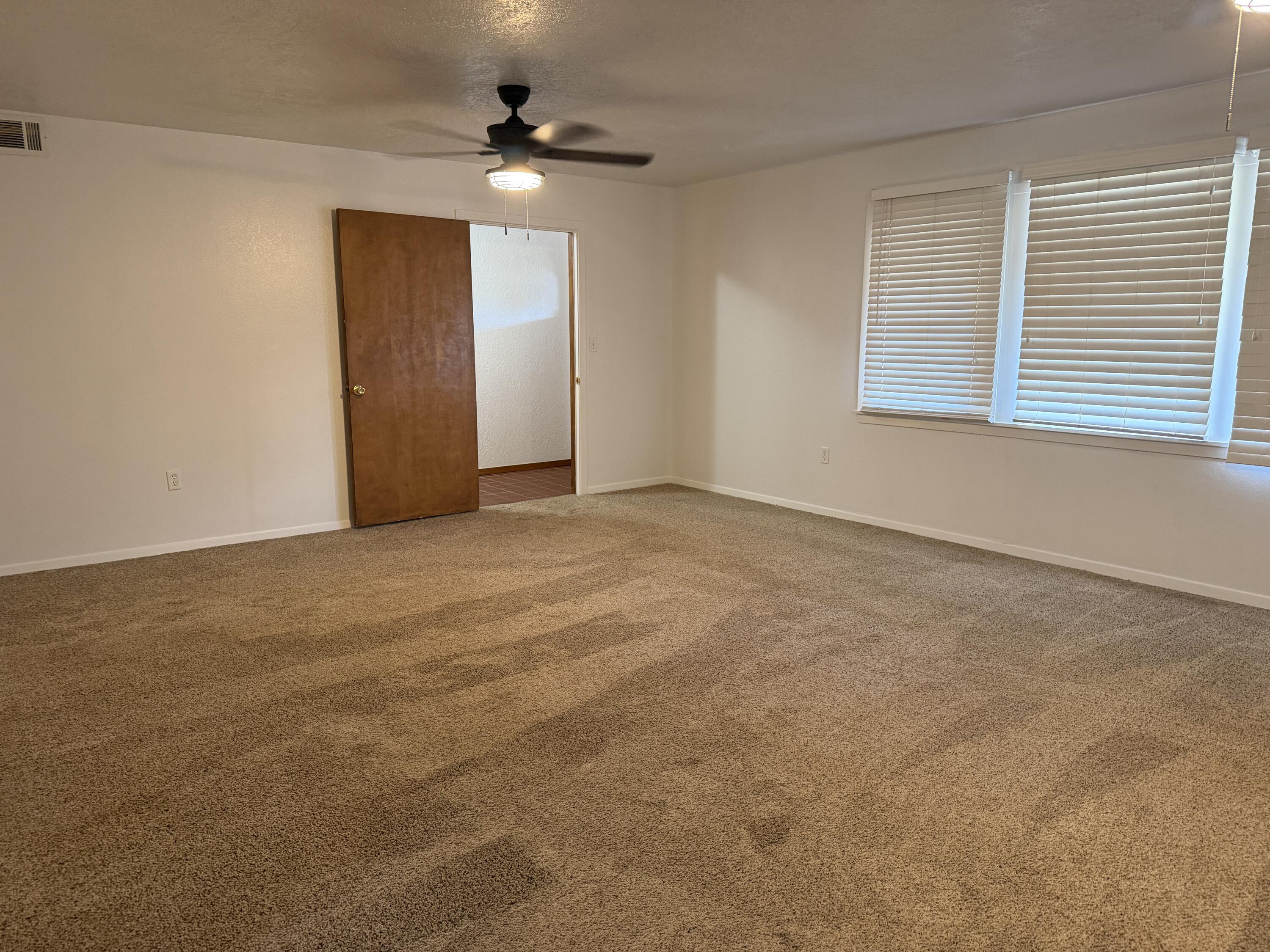 308 North 20th Street Lamesa, TX 79331 - Photo 5 of 42 IMG_6105