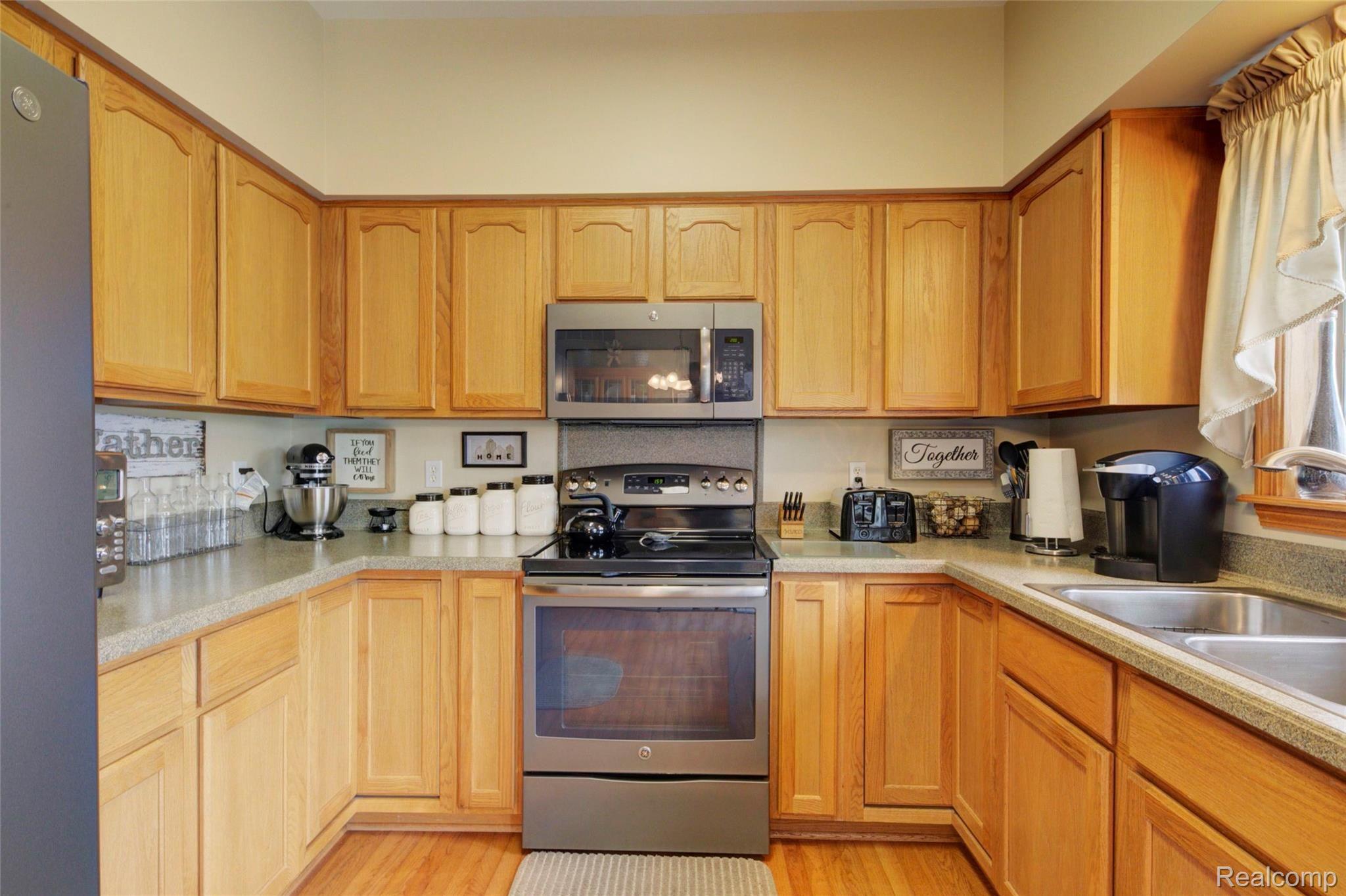 6231 Sharp Road Swartz Creek, MI 48473 - Photo 8 of 42 4H8A1395_6_7.jpg