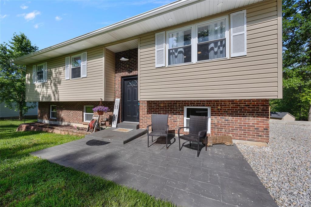 500 Flucom Meadows De Soto, MO 63020 - Photo 2 of 40