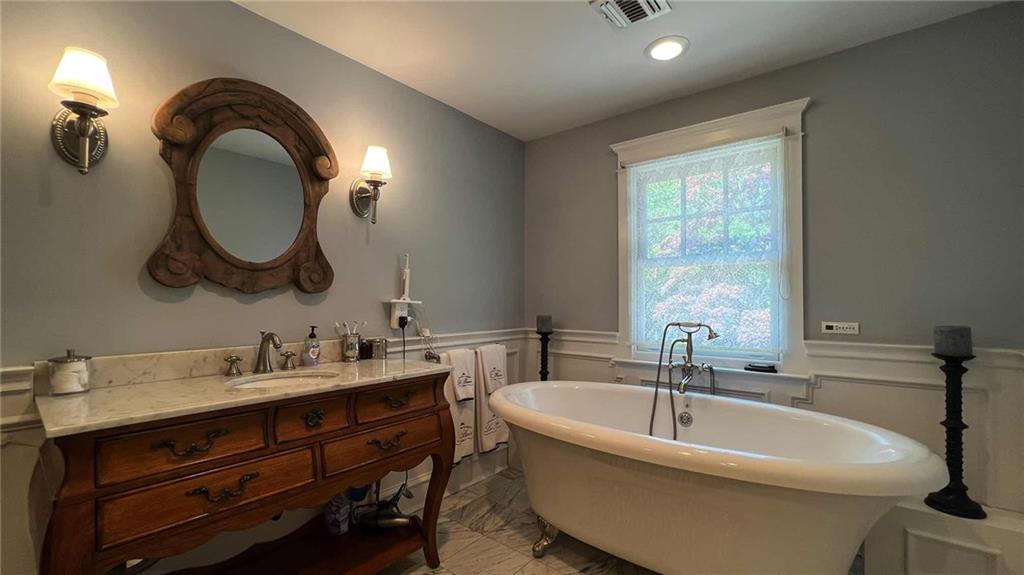64 Ransom Avenue Sea Cliff, NY 11579 - Photo 21 of 35