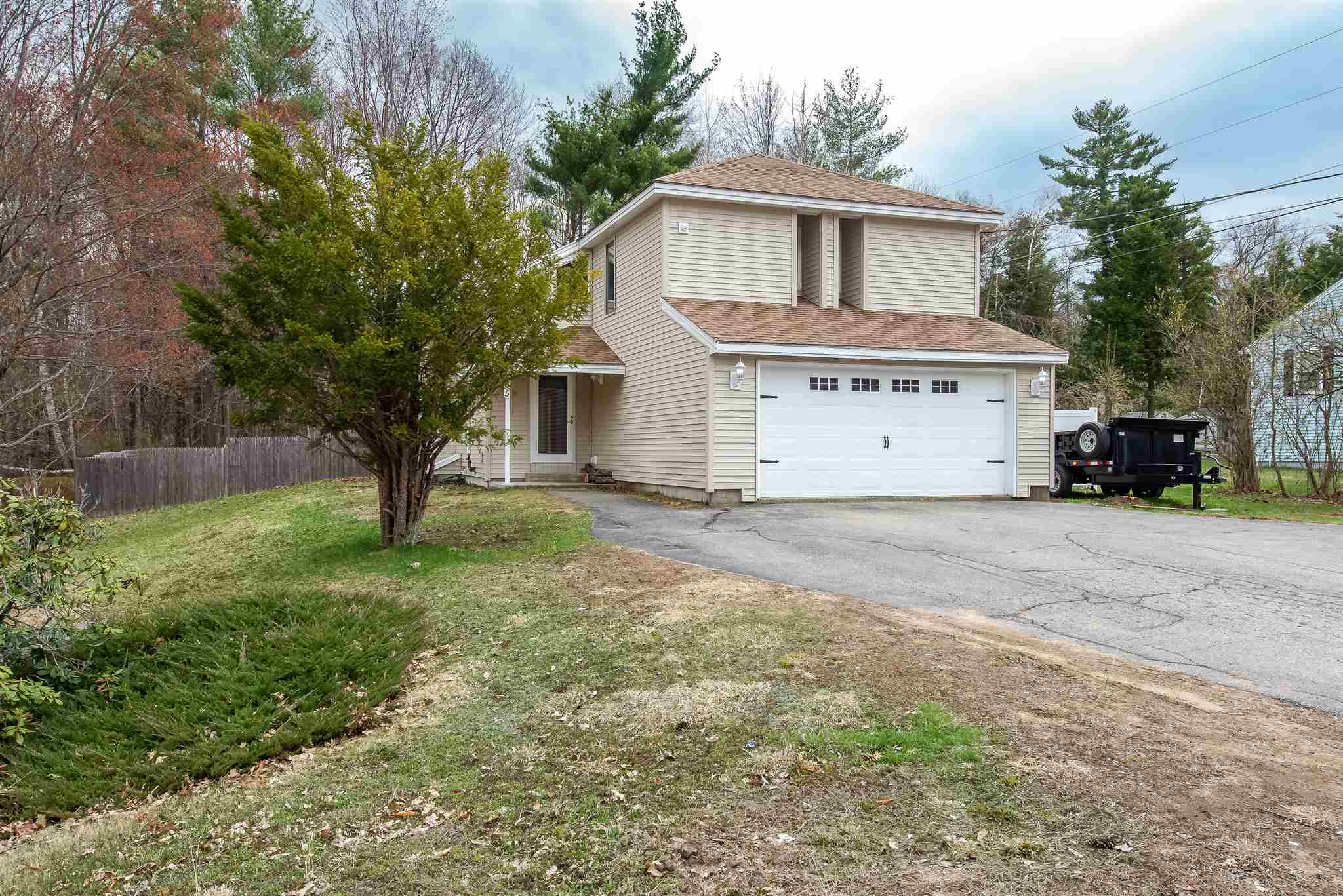 265 Eastern Avenue Rochester, NH 03867 - Photo 1 of 32